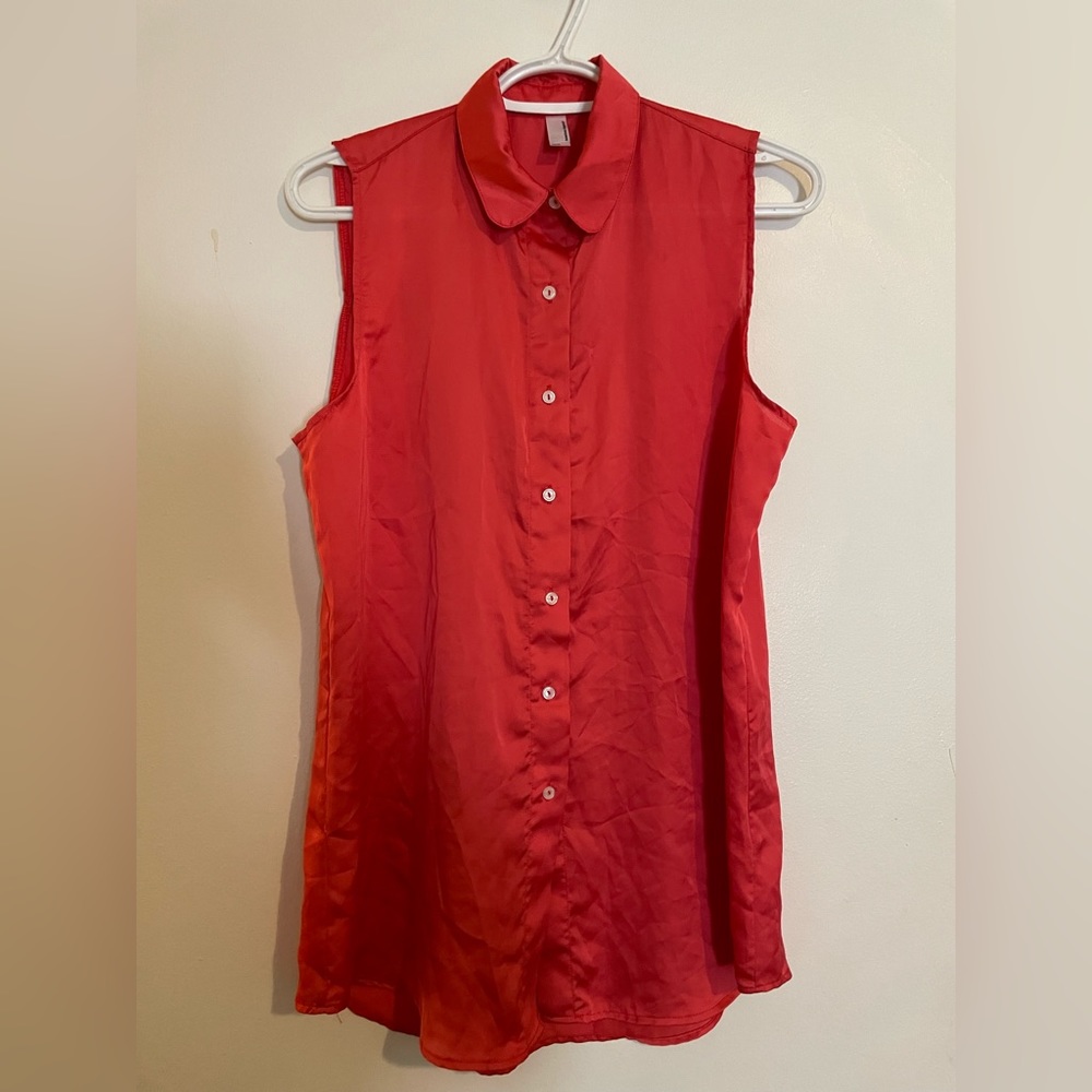American Apparel sleeveless button flowy shirt